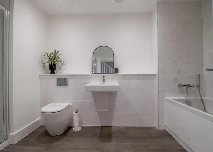 Fabulous Festival Park Private Parking Garden - Pass The Keys * Glasgow