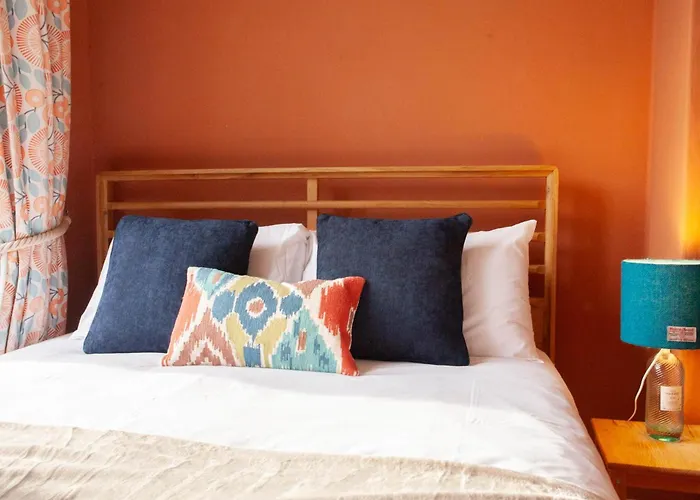 Newly Renovated Flat In Trendy Finnieston *