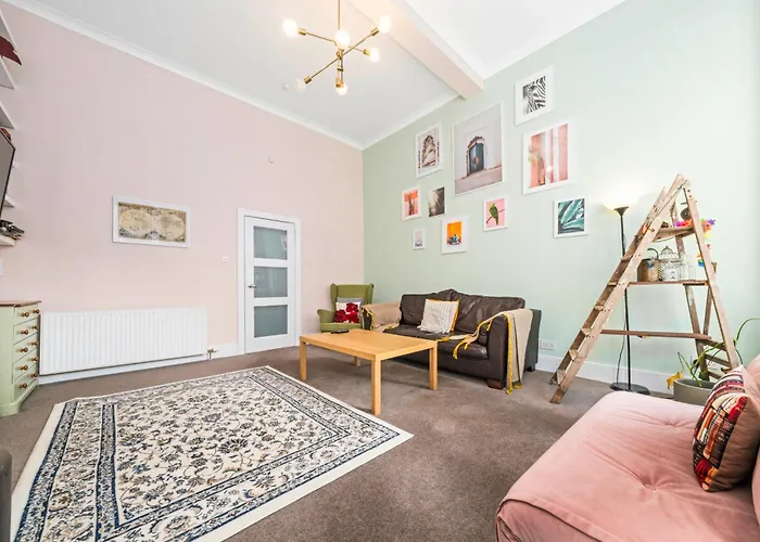 Unique Victorian In * Glasgow