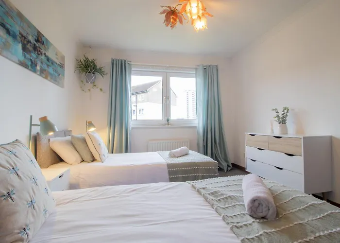 Ideal Contractor 2-bed Near Γλασκώβη