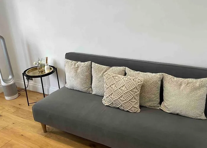 Modern West End - * غلاسغو