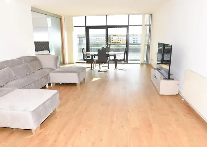 Hydro With Great Views