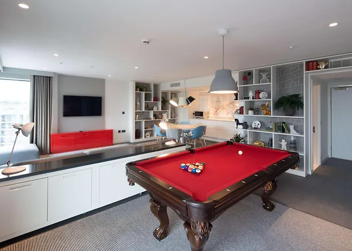 Hotell Radisson Red Hotel,