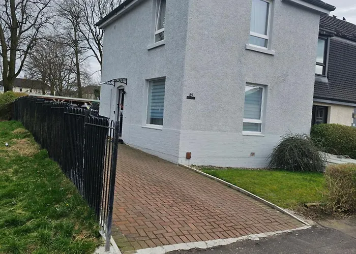 別荘 Lovely House With Private Parking! Glasgow! グラスゴー