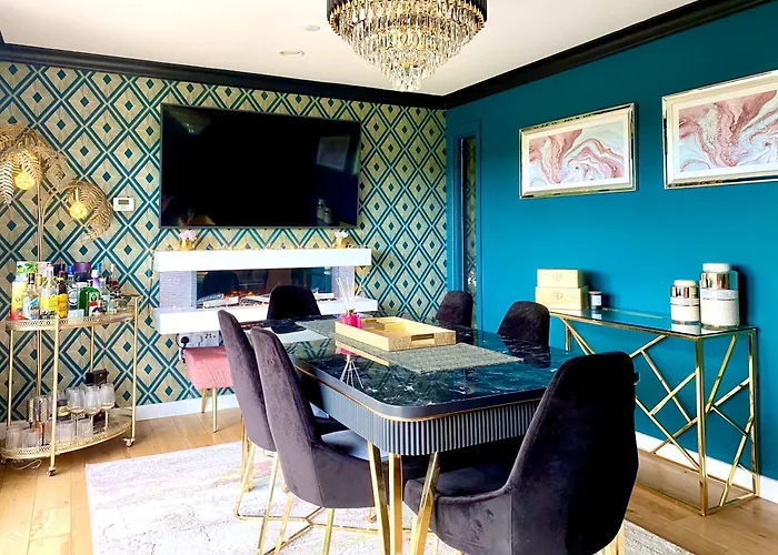 Private Bedroom & Bathroom With Amazing View In Quirky Townhouse Homestay szállás *