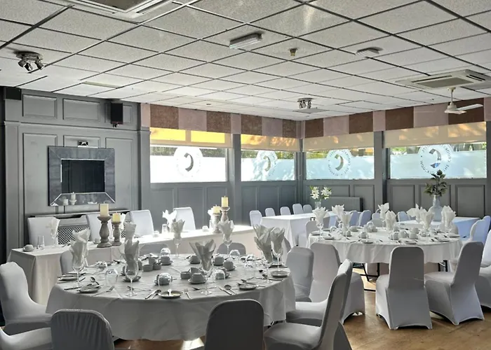 Crookston Отель