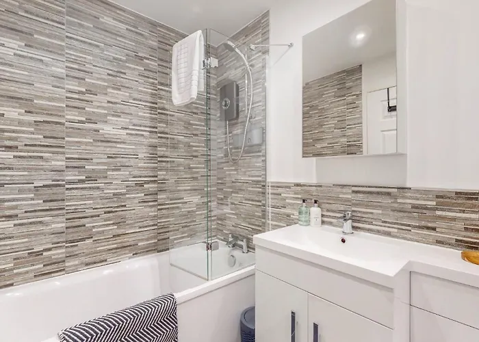 Cairn Introduces Mavisbank Gardens - Where Homely Charm Meets Modern Living Дом отдыха Глазго