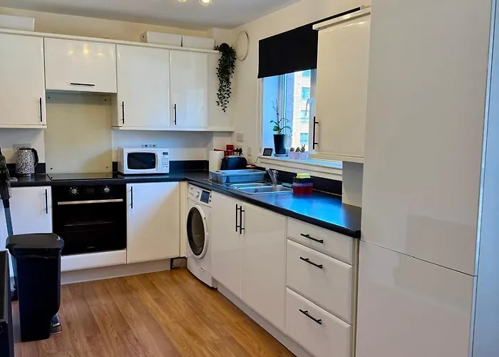 2 Bedroom Near Centre, Celtic Park And Emirates Arena Glasgow