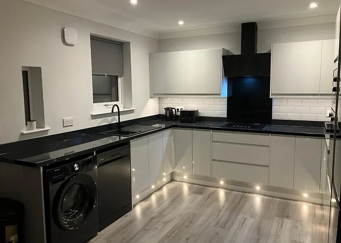 Lägenhet Stunning 3 Bedroom 2 Bathroom West End House With Free Parking And Wi-fi