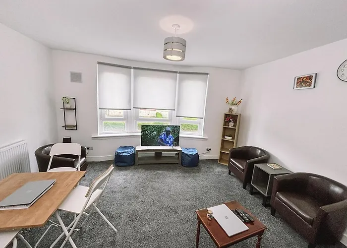 Itohan 3-bed Flat Апартаменты *