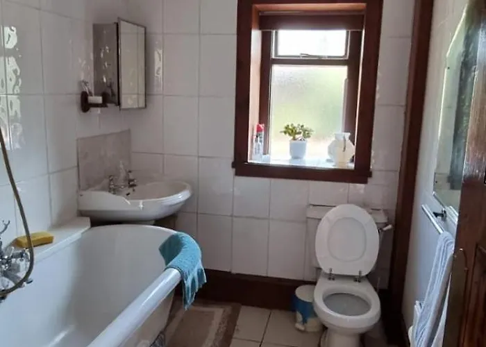 Glasgow Grand Central House