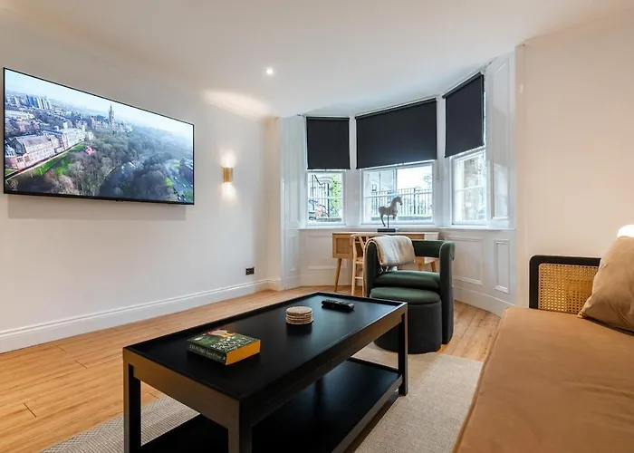 Hamilton - Private Main Door 1br