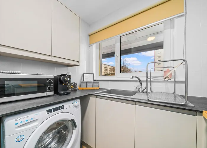 One Bed In The Heart Of