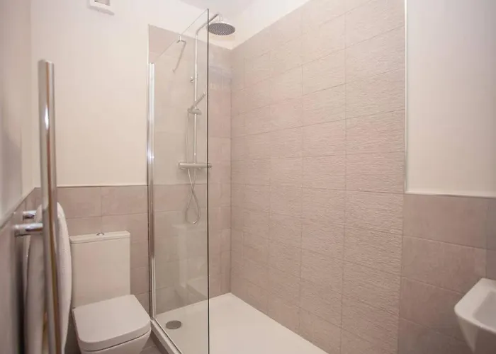 Stylish 2-bed Near * グラスゴー