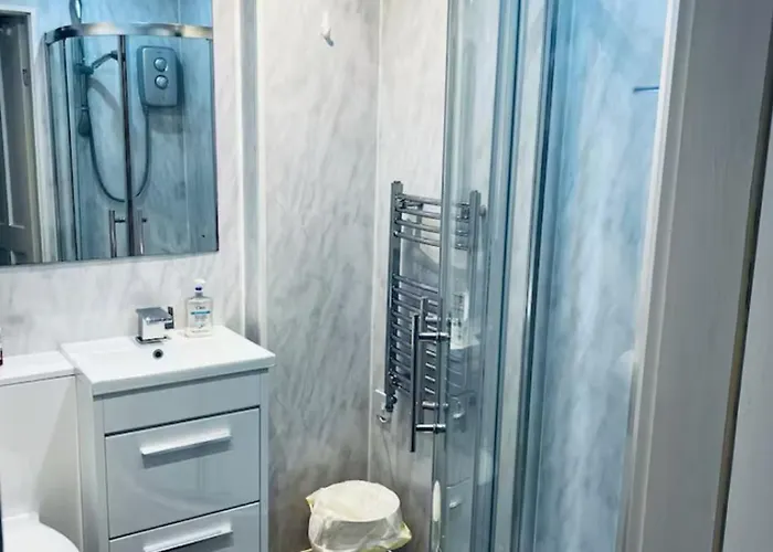 Homely In Hampden Апартаменты