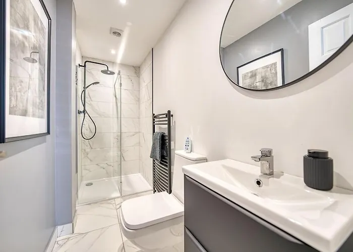 شقة 3-bed Flat Free Parking 10 Mins To Centre