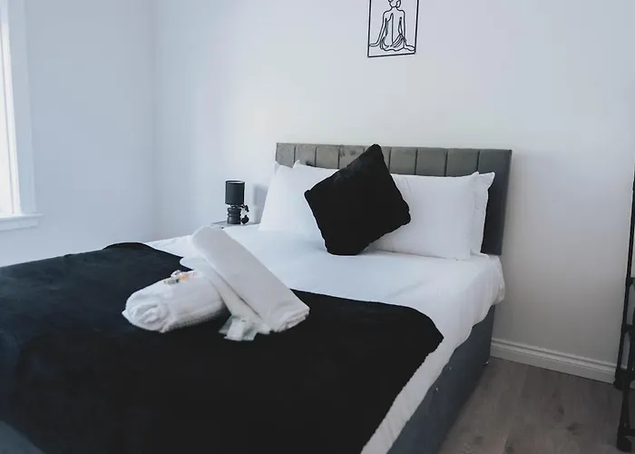 Διαμέρισμα Stylish 3br Near Hampden No 29 With Free Parking *