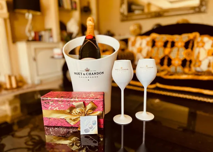 Finn Village Loch Lomond - The Black With Private Jacuzzi-style Bath * Драймен