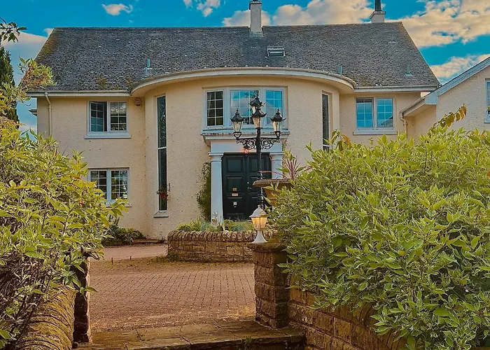 Finn Village Loch Lomond - The Black With Private Jacuzzi-style Bath
