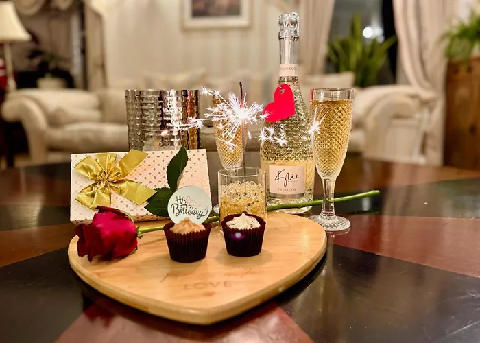 Affittacamere Finn Village - Loch Lomond - The Jungle With A Private Hot Tub