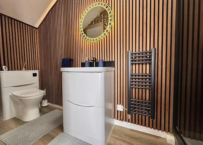 Affittacamere Finn Village - Loch Lomond - The Jungle With A Private Hot Tub Drymen