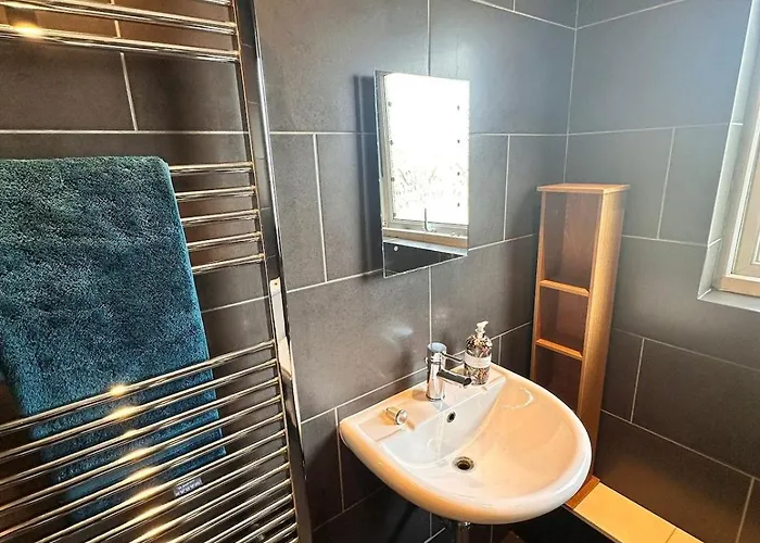 2br House Free Parking Easy Access 格拉斯哥