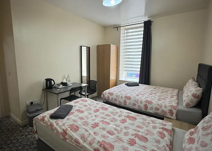 Whitefield 3* Glasgow