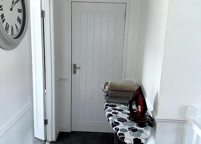 Luxury House In * Glasgow