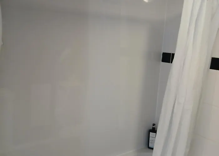 Urban Escape Free Parking 20min Walk To Center *