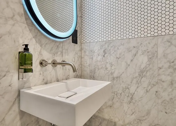 Oasis Craigpark * グラスゴー