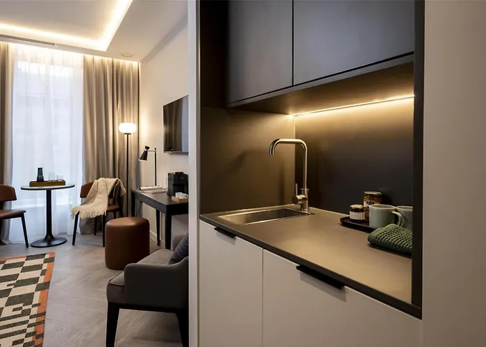 Aparthotel The Wellington By Adina 4*