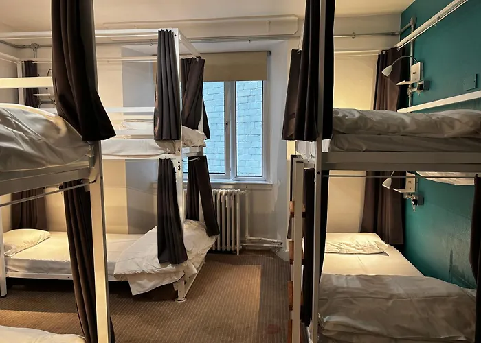 Safestay Charing Cross 3*