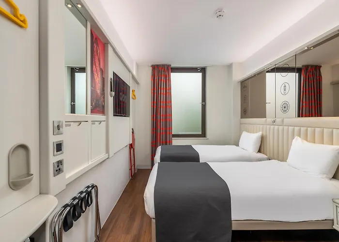 Point A 3* 글라스고