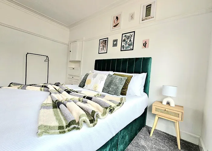 Charming 3-bed Oasis-free Parking 別荘