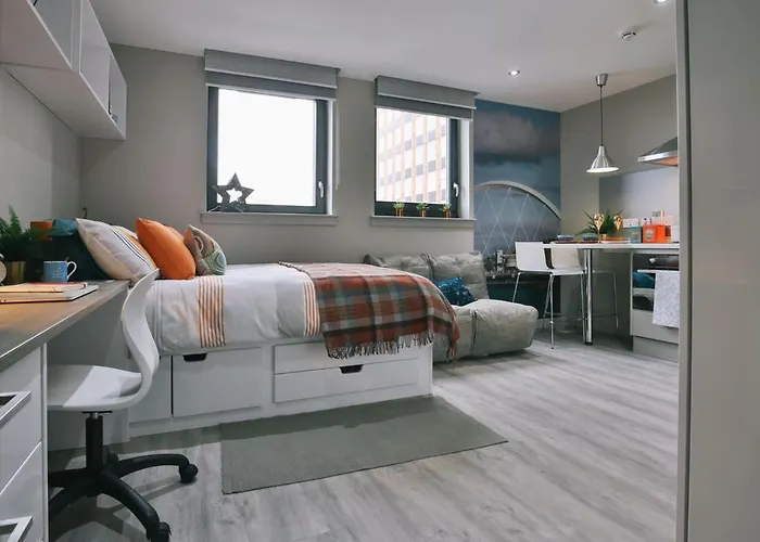 For Students Only - George Street In