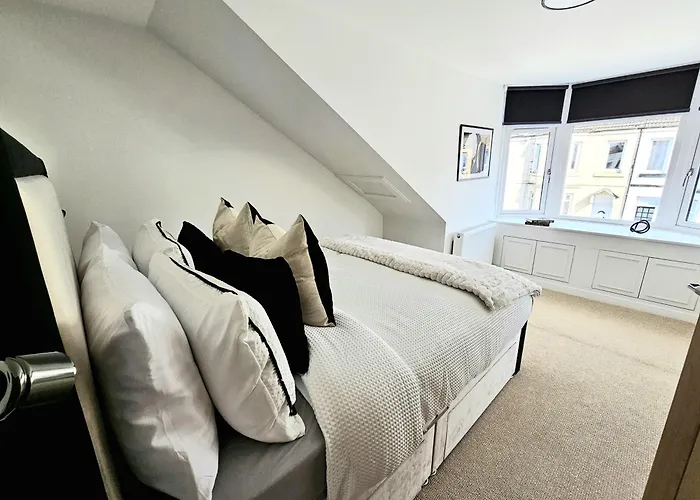 Newly Renovated Gem - Free Parking & Modern Comfort