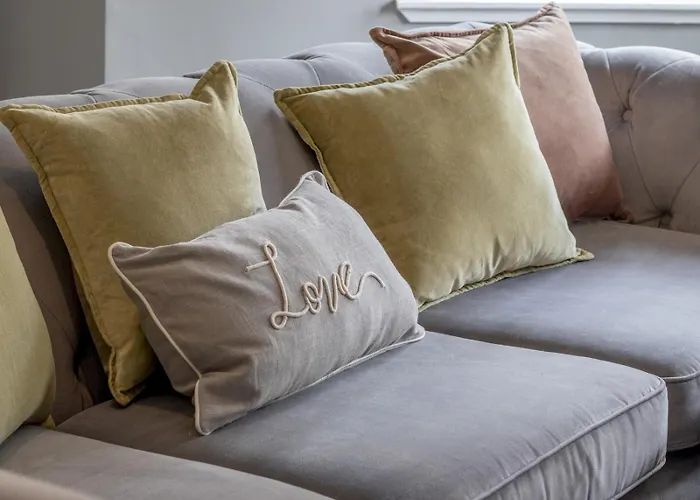 Pass The Keys West End Wonder