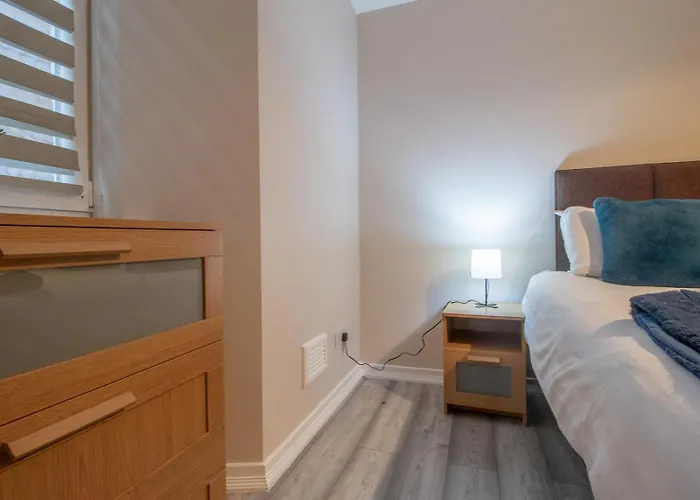 Gem Main Door Parking - Pass The Keys