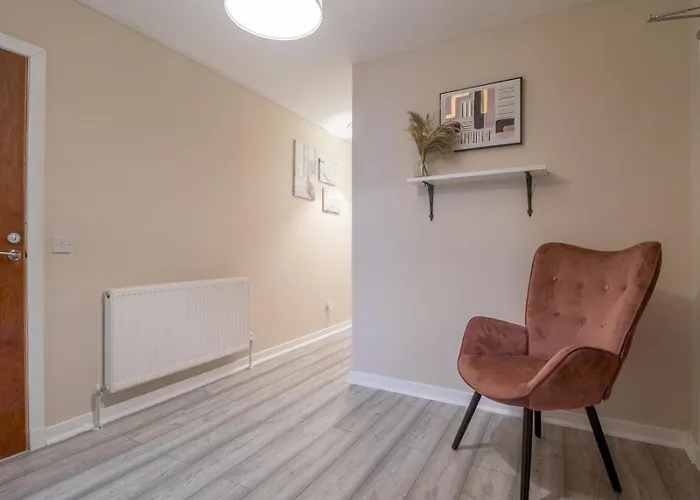 Gem Main Door Parking - Pass The Keys Appartement *