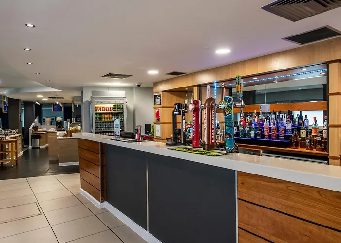 Express - - Ctr Riverside By Ihg