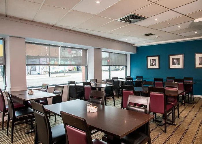 Express - - Ctr Riverside By Ihg 3*