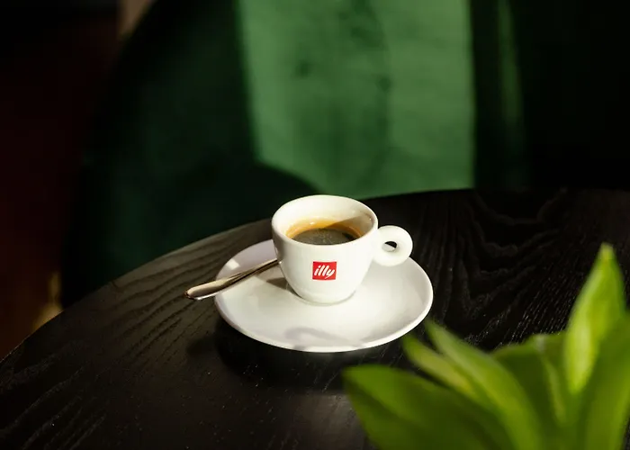 מלון Leonardo West End