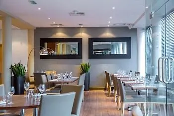 Hilton Garden Centre Hotel 4*