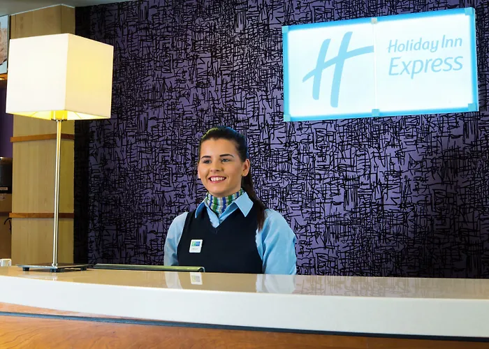 Szálloda Express - - Ctr Riverside By Ihg