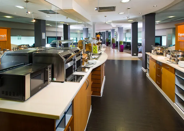 Express - - Ctr Riverside By Ihg Hotel Glasgow