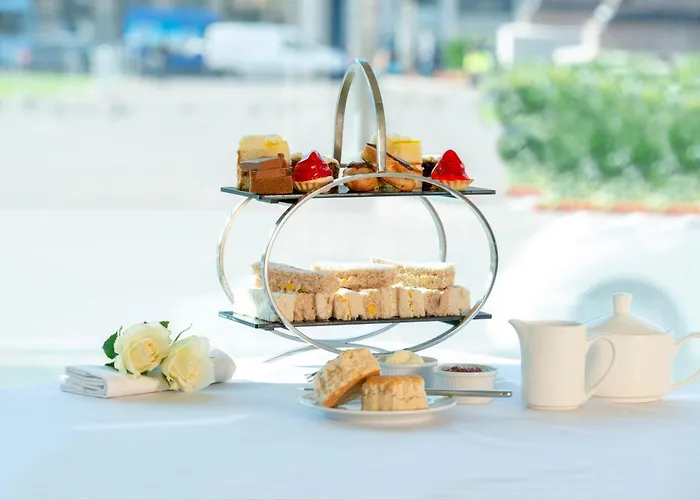 Отель Millennium 4*