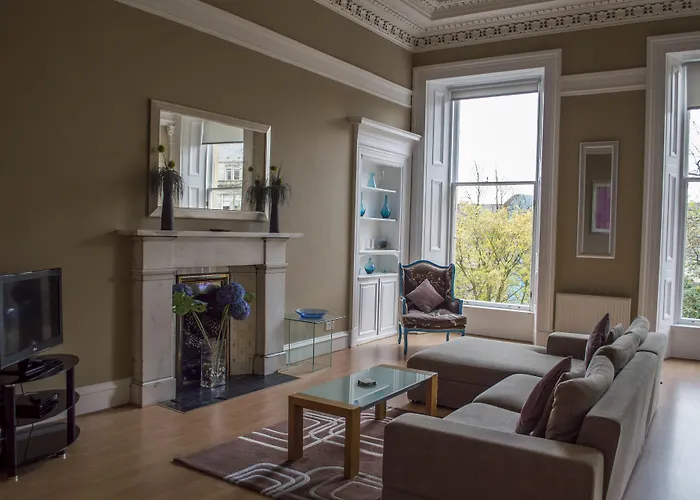 Dreamhouse West End *