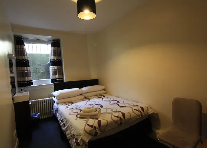 The Hampton Court Hotel Glasgow