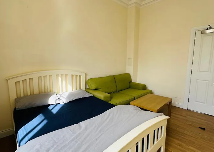 Cozy In Sauchiehall Street ホームステイ *