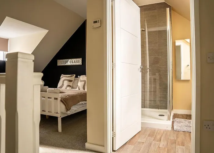 Villa Juststay - 3 Bedroom Luxury With Free Parking Glasgow